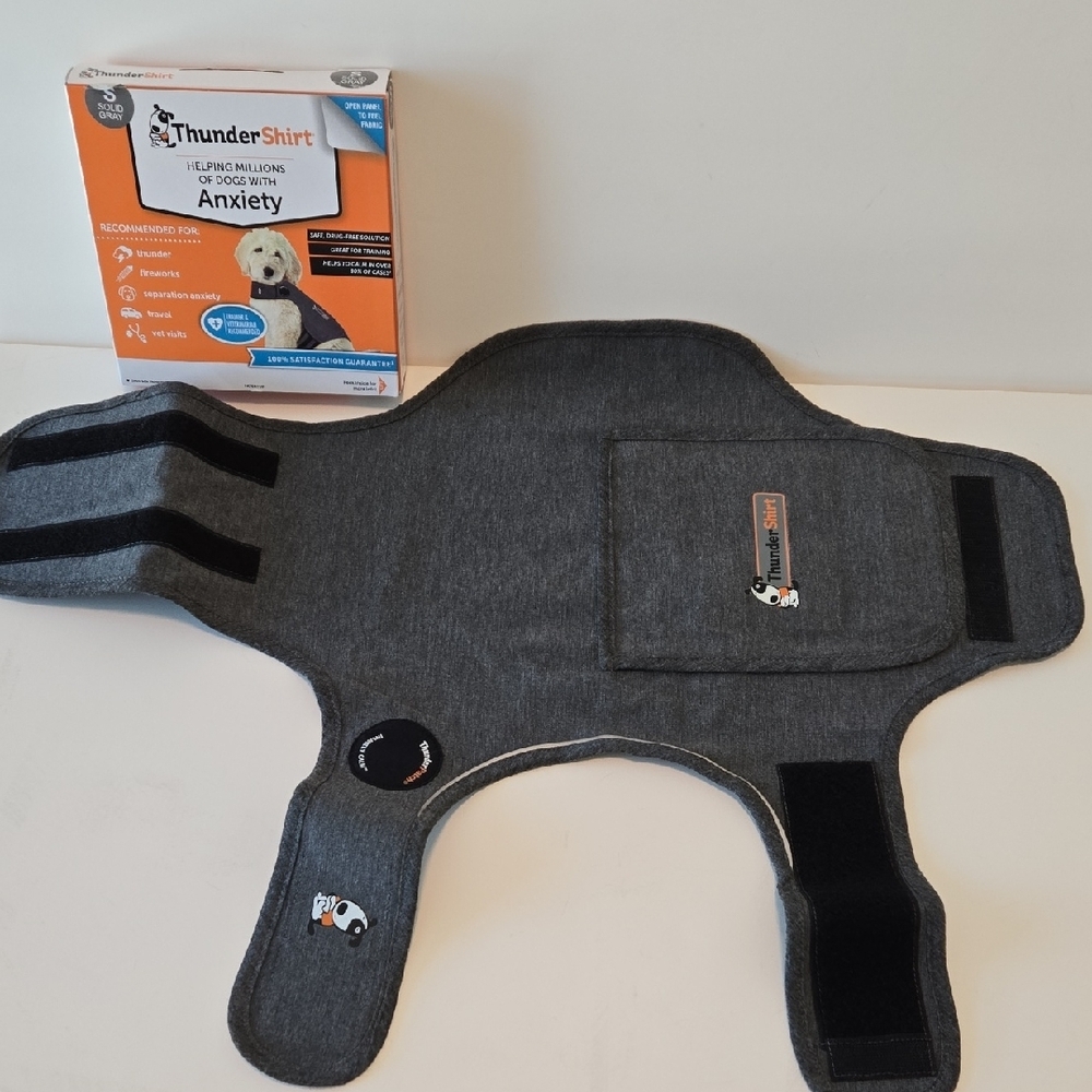 Thundershirt Heather Gray Calming Dog Wrap • Size S • Like New - Picture 3 of 7